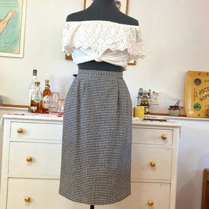 Vintage Houndstooth Skirt W/ Pockets